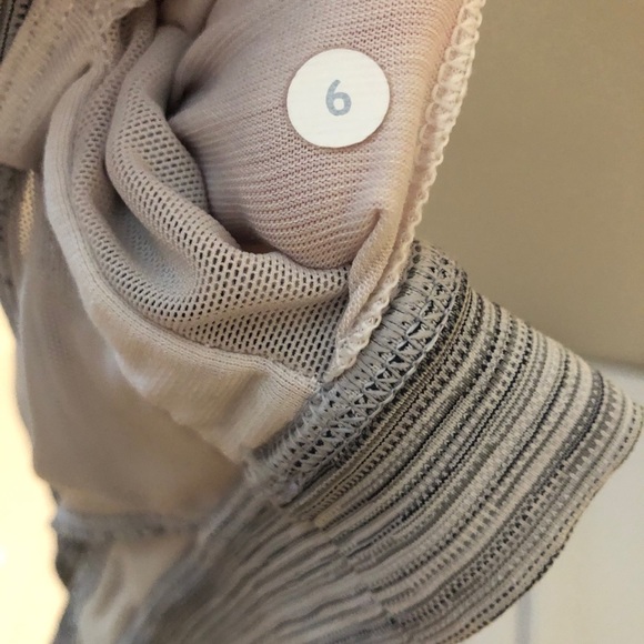 Lululemon Energy Bra - Picture 5 of 5